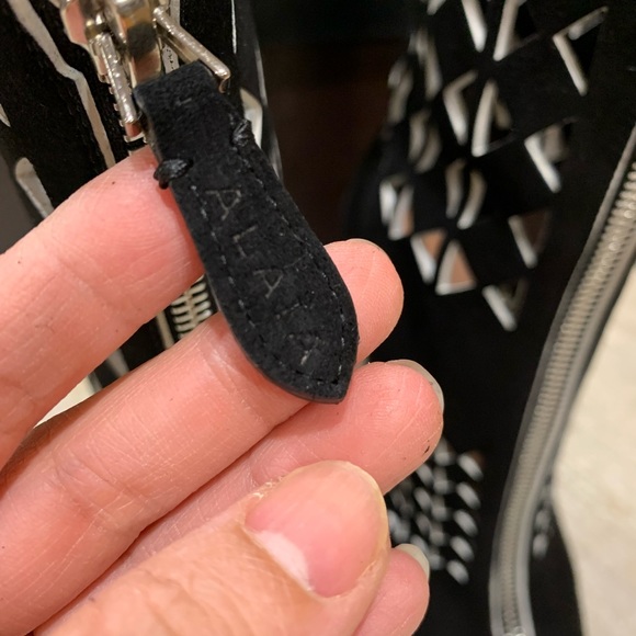 Alaia laser cut detail booties - Picture 7 of 10